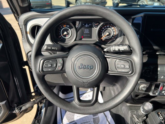 Used 2025 Jeep Wrangler Sport AWD/4WD image 20