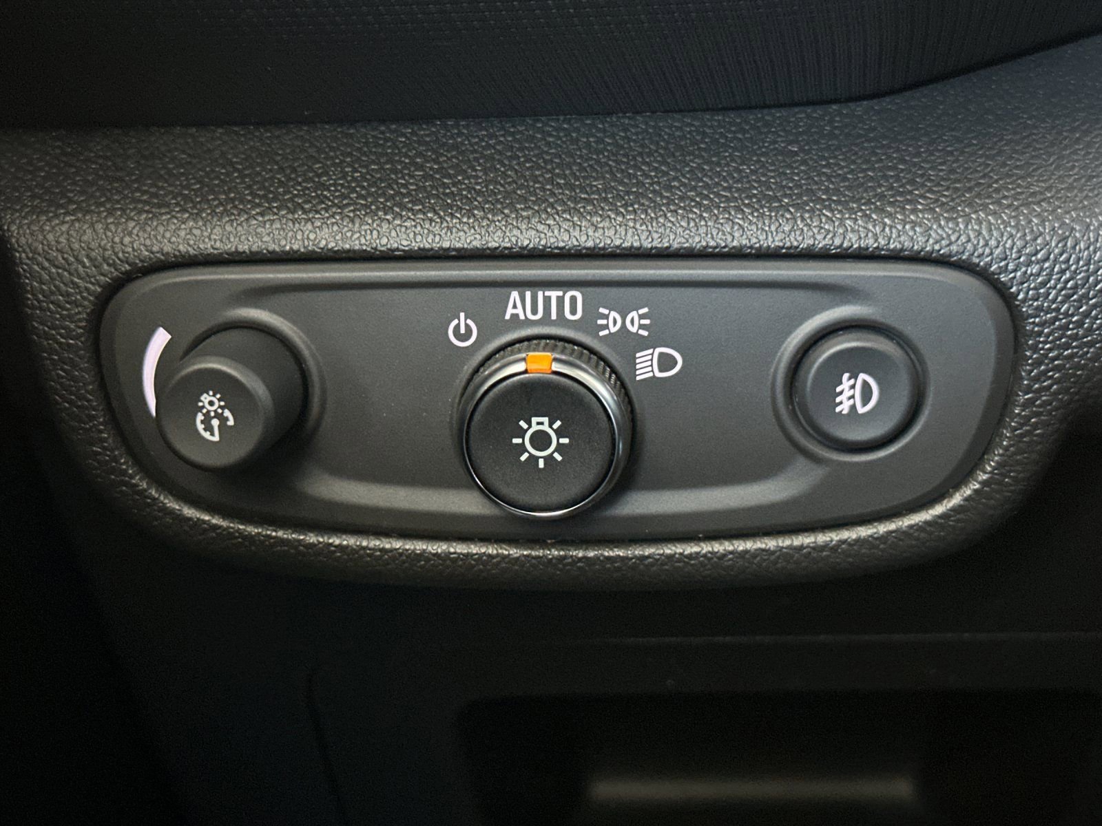 Used 2022 Chevrolet TrailBlazer RS image 32