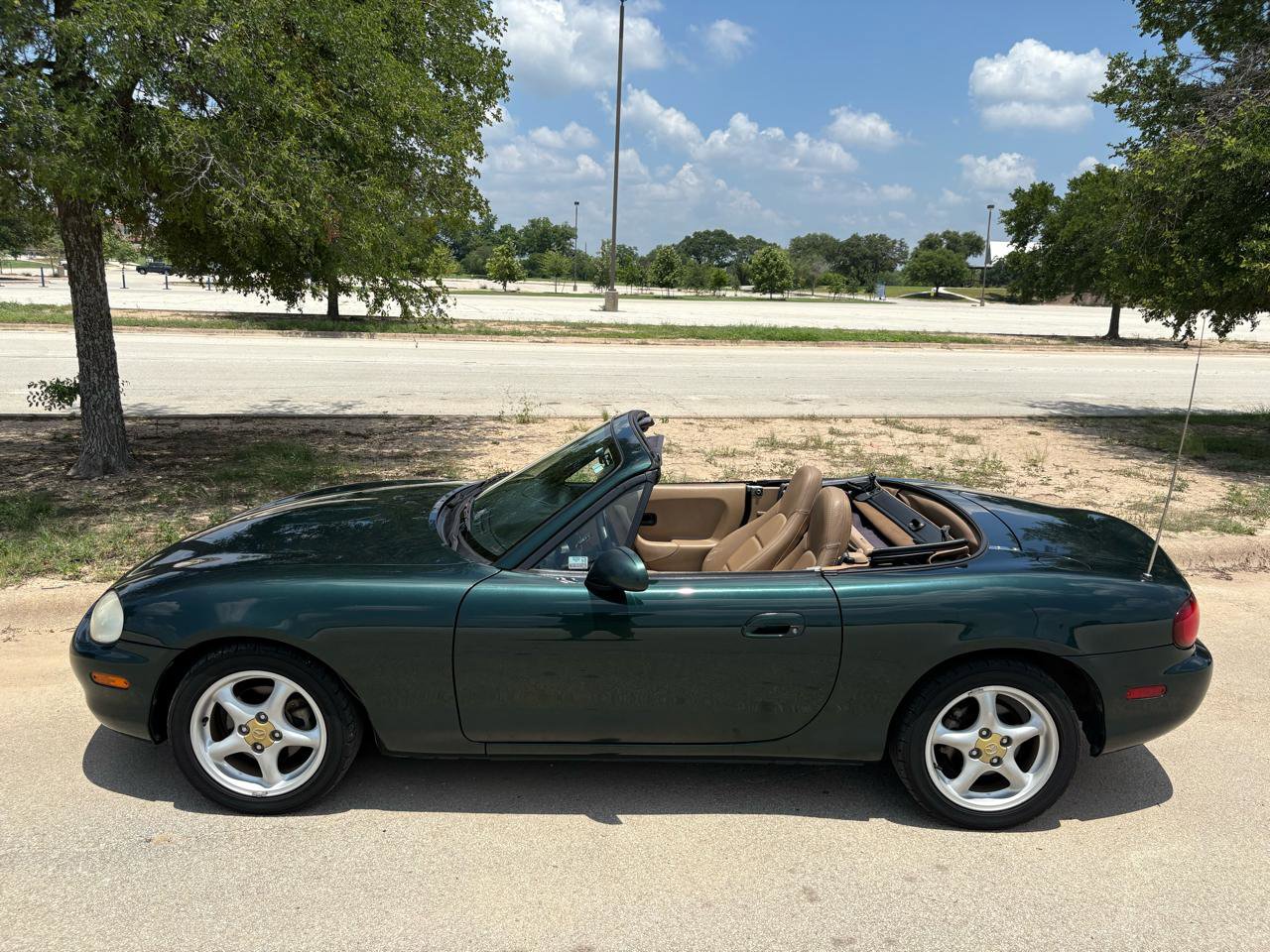 Used 1999 MAZDA MX-5 Miata RWD image 55