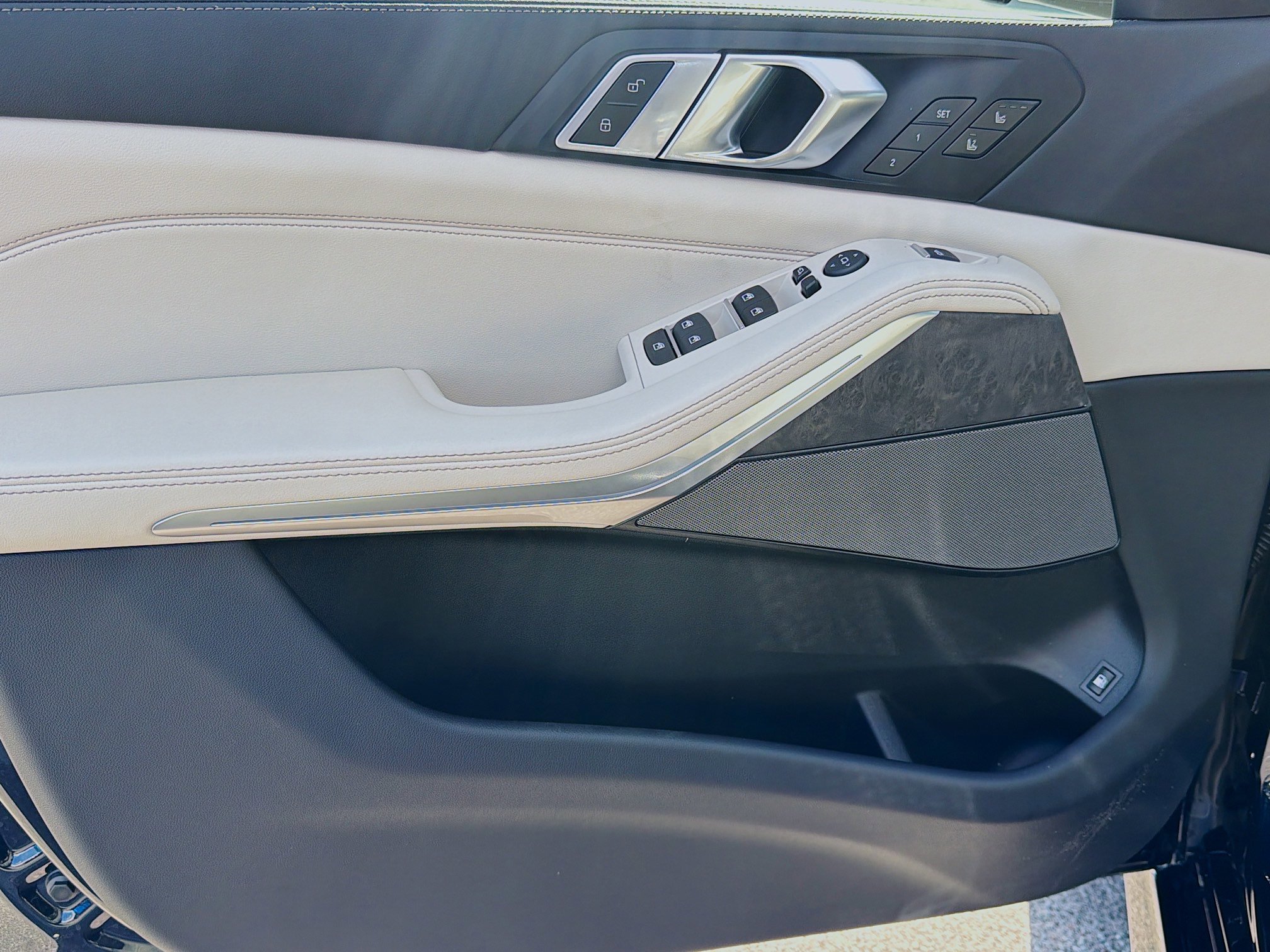 New 2026 BMW X5 xDrive50e w/ Executive Package image 22