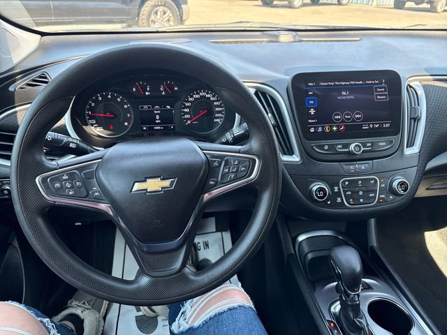 Used 2024 Chevrolet Malibu LT FWD image 11
