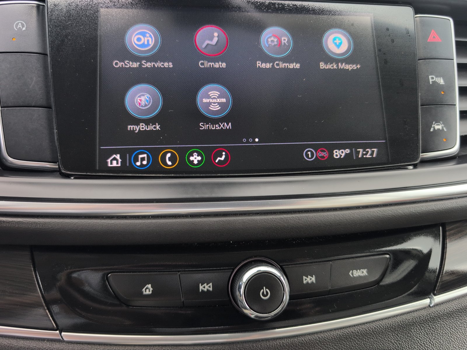 Used 2023 Buick Enclave Essence w/ Experience Buick Package FWD image 23