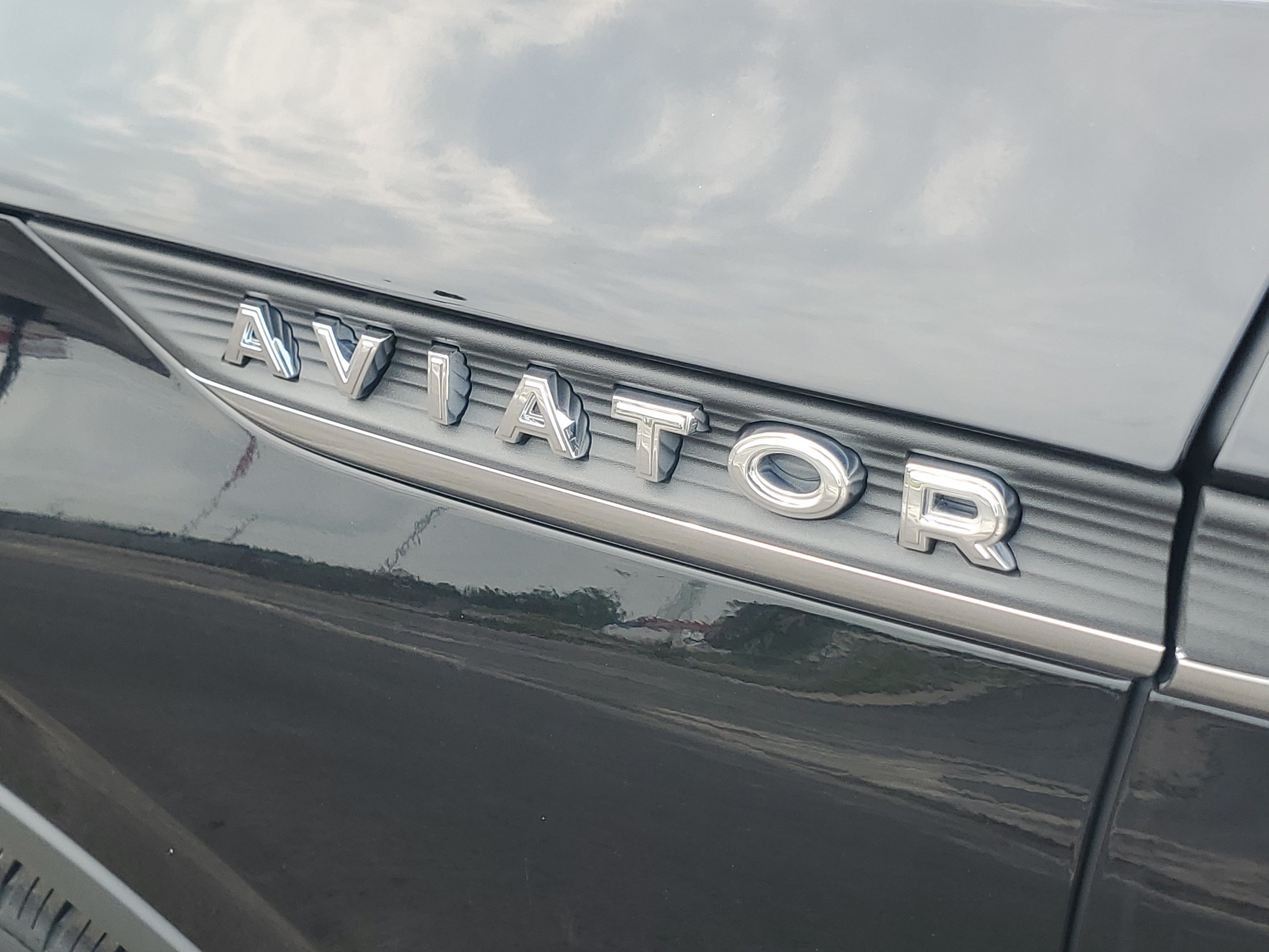 New 2026 Lincoln Aviator AWD image 7