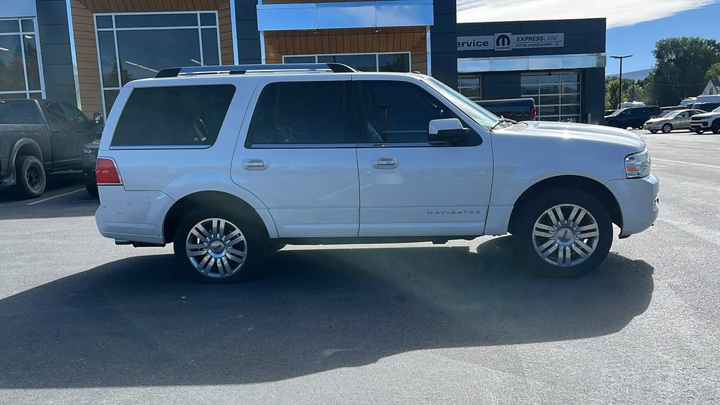 Used 2011 Lincoln Navigator 4WD w/ 101A Rapid Spec Order Code image 2