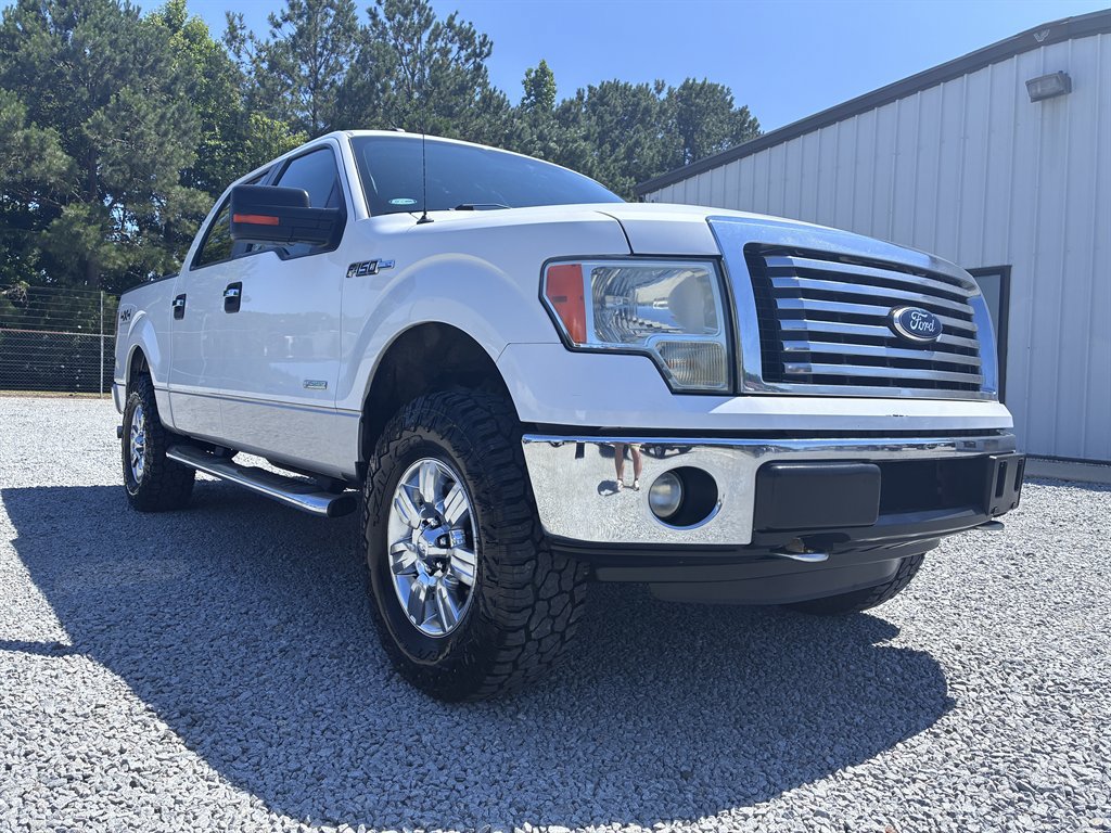 Used 2011 Ford F150 XLT w/ XLT Chrome Pkg AWD/4WD image 3