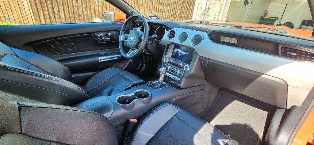 Used 2016 Ford Mustang GT Premium RWD image 2