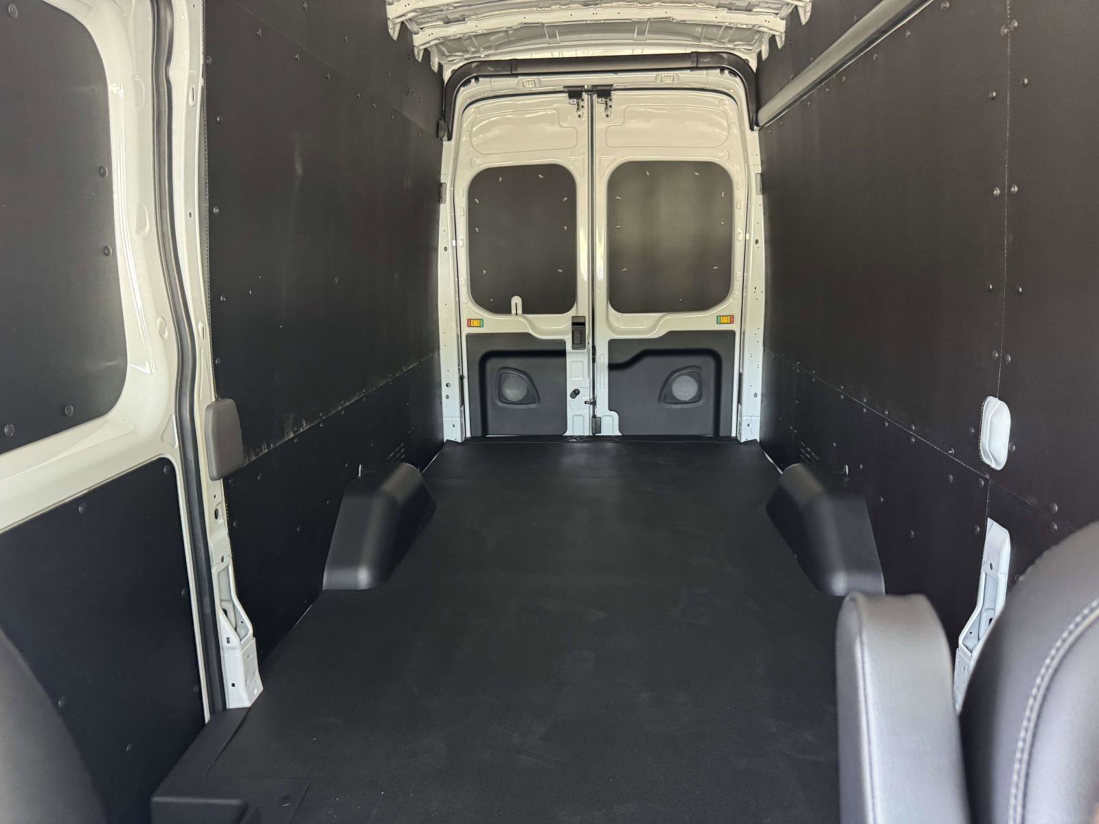 New 2026 Ford Transit 350 148 High Roof Extended w/ Load Area Protection Package RWD image 32