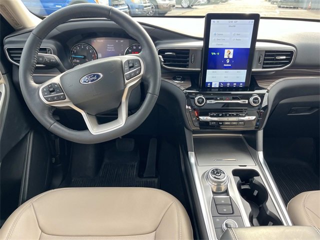 Used 2023 Ford Explorer Limited w/ Limited Technology Package image 15