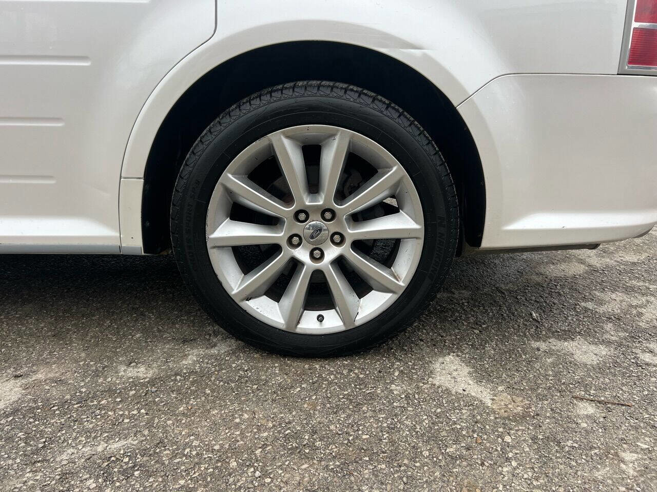 Used 2010 Ford Flex SEL image 13