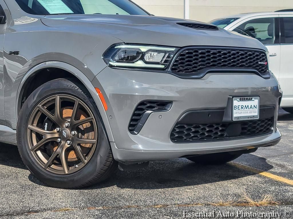 Certified 2025 Dodge Durango R/T AWD/4WD image 4
