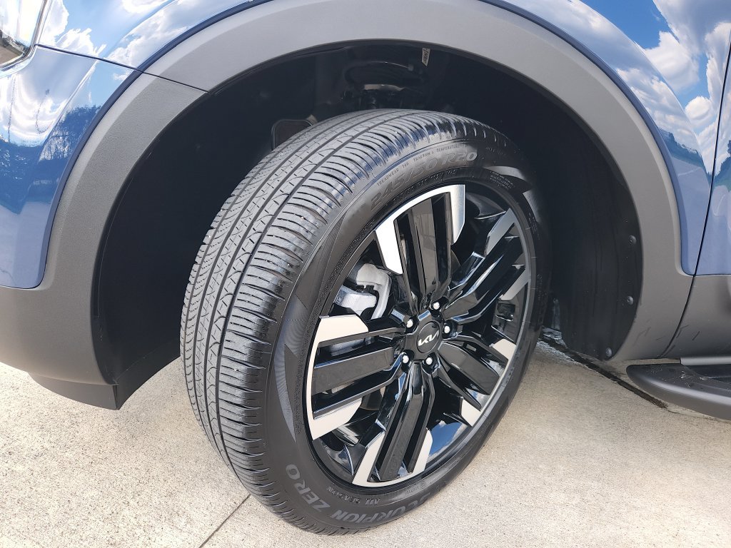 Used 2025 Kia Telluride SX FWD image 35