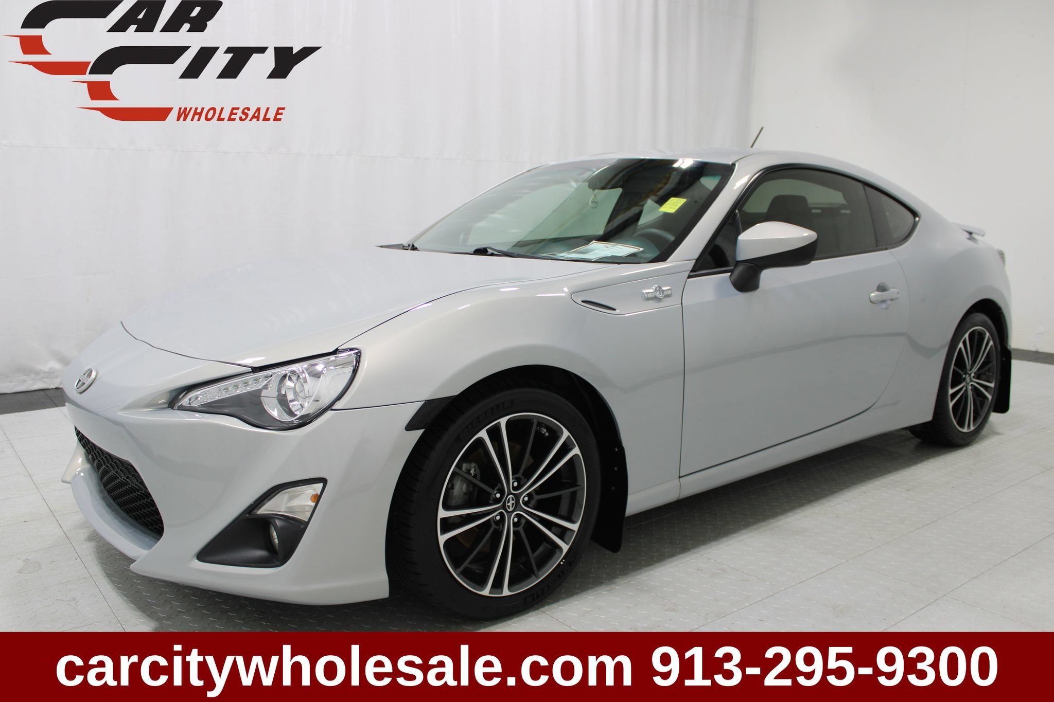Used 2013 Scion FR-S 10 Series RWD image 1