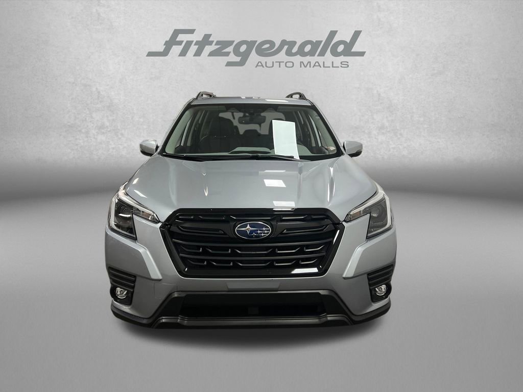 Used 2024 Subaru Forester Limited AWD/4WD image 10