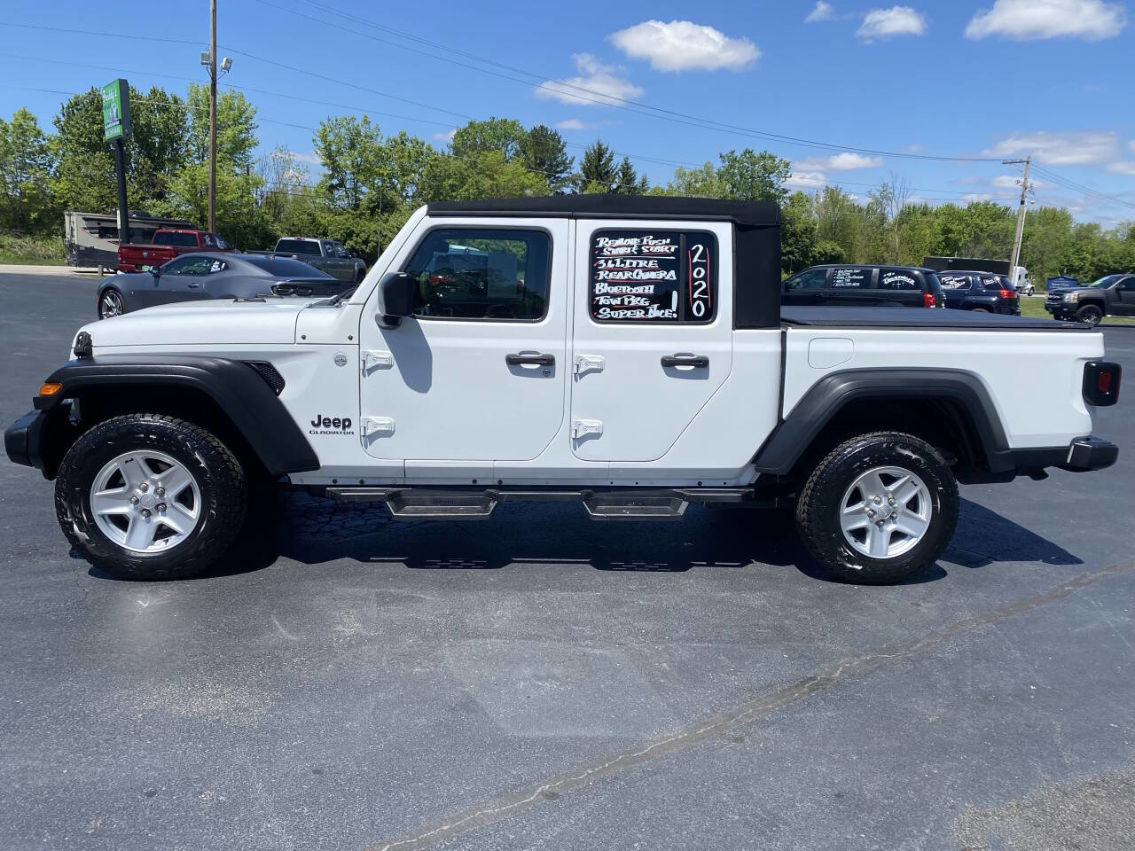 Used 2020 Jeep Gladiator Sport w/ Quick Order Package 24S AWD/4WD image 2