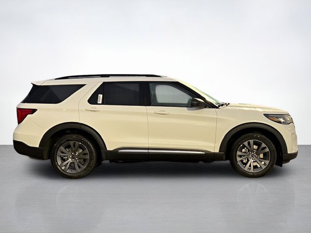 New 2026 Ford Explorer Active w/ Active Comfort Package AWD/4WD image 2