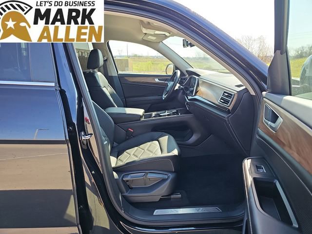 Used 2025 Volkswagen Atlas SE image 27