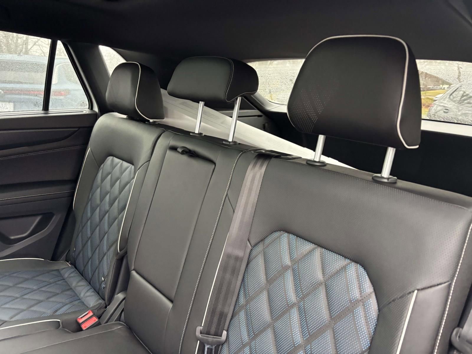 New 2026 Volkswagen Atlas Cross Sport SEL Premium R-Line AWD/4WD image 27