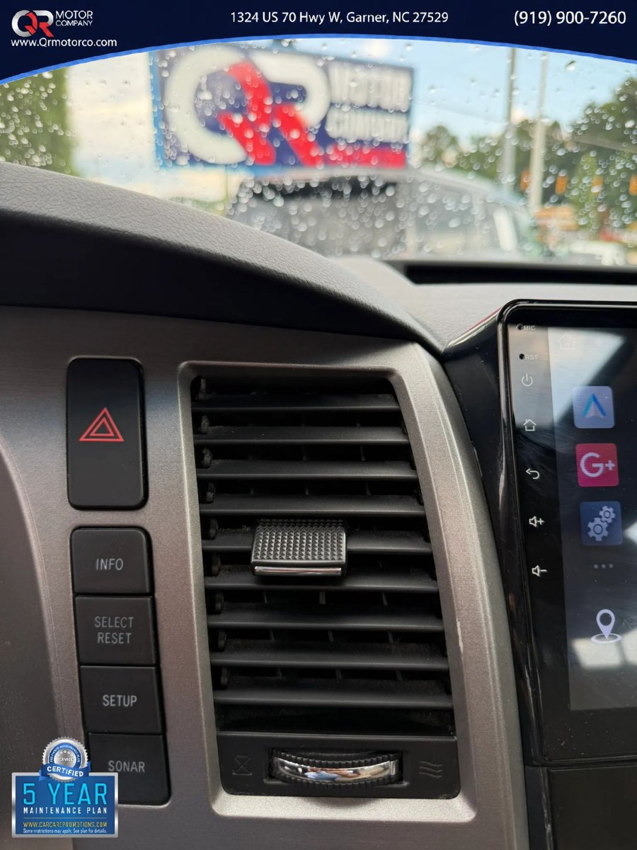 Used 2014 Toyota Sequoia Platinum RWD image 17
