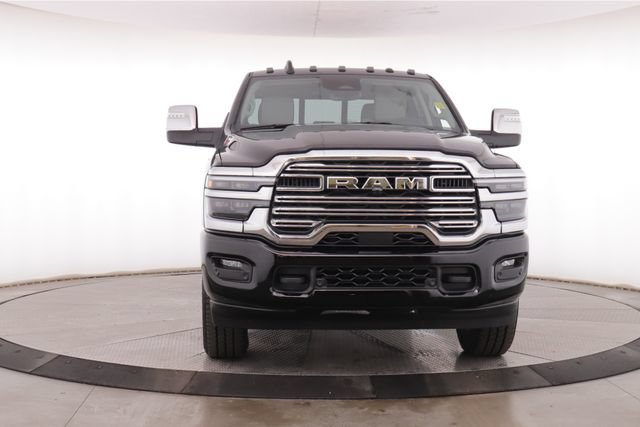Used 2025 RAM 2500 Laramie AWD/4WD image 12
