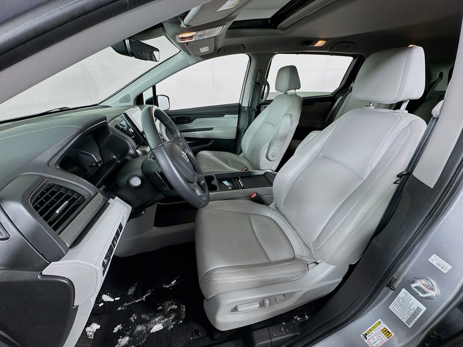 Used 2023 Honda Odyssey EX-L image 12