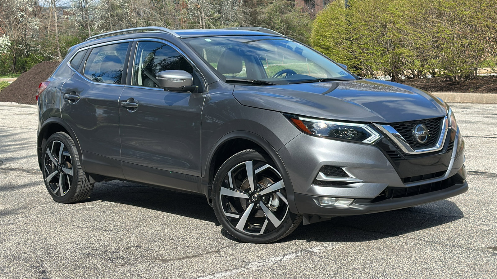 Certified 2022 Nissan Rogue Sport SL w/ Premium Package