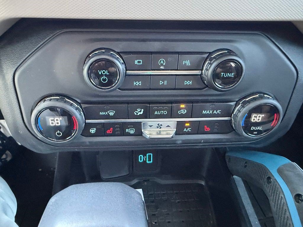 Used 2024 Ford Bronco Wildtrak AWD/4WD image 17