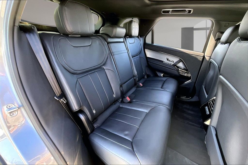 Used 2025 Land Rover Range Rover Sport SE AWD/4WD image 23