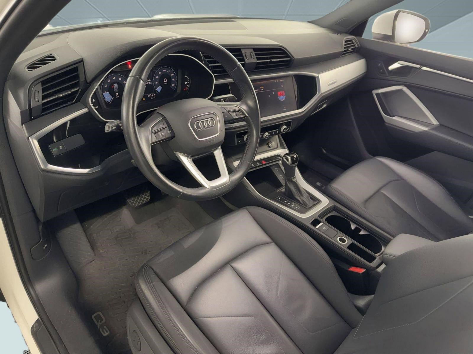 Used 2021 Audi Q3 2.0T Premium AWD/4WD image 4
