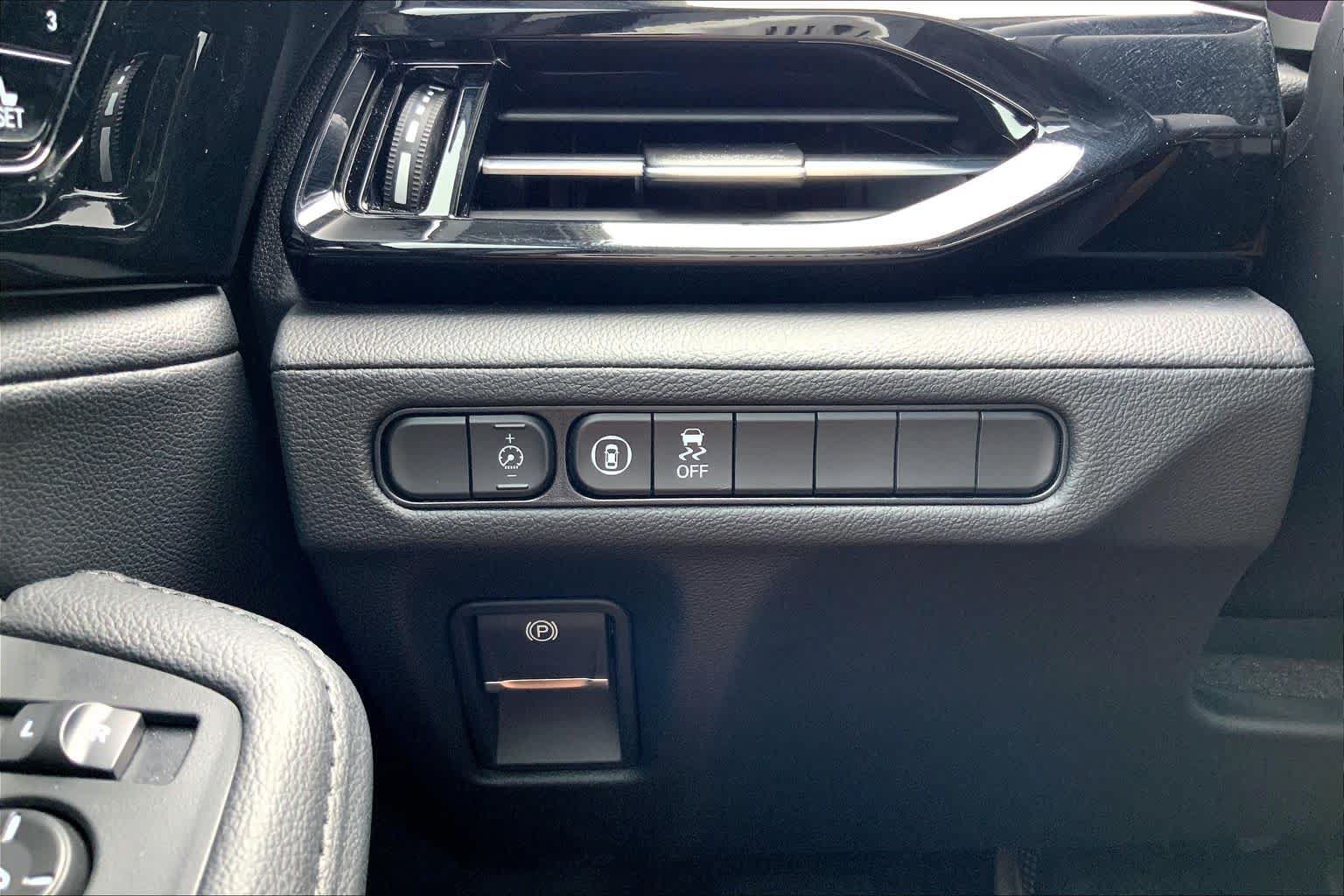 Used 2026 Acura MDX SH-AWD image 34