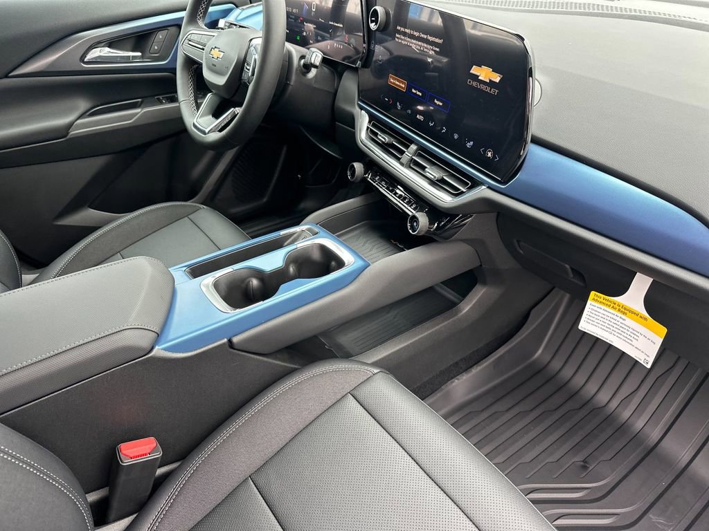 Used 2026 Chevrolet Equinox EV LT image 15