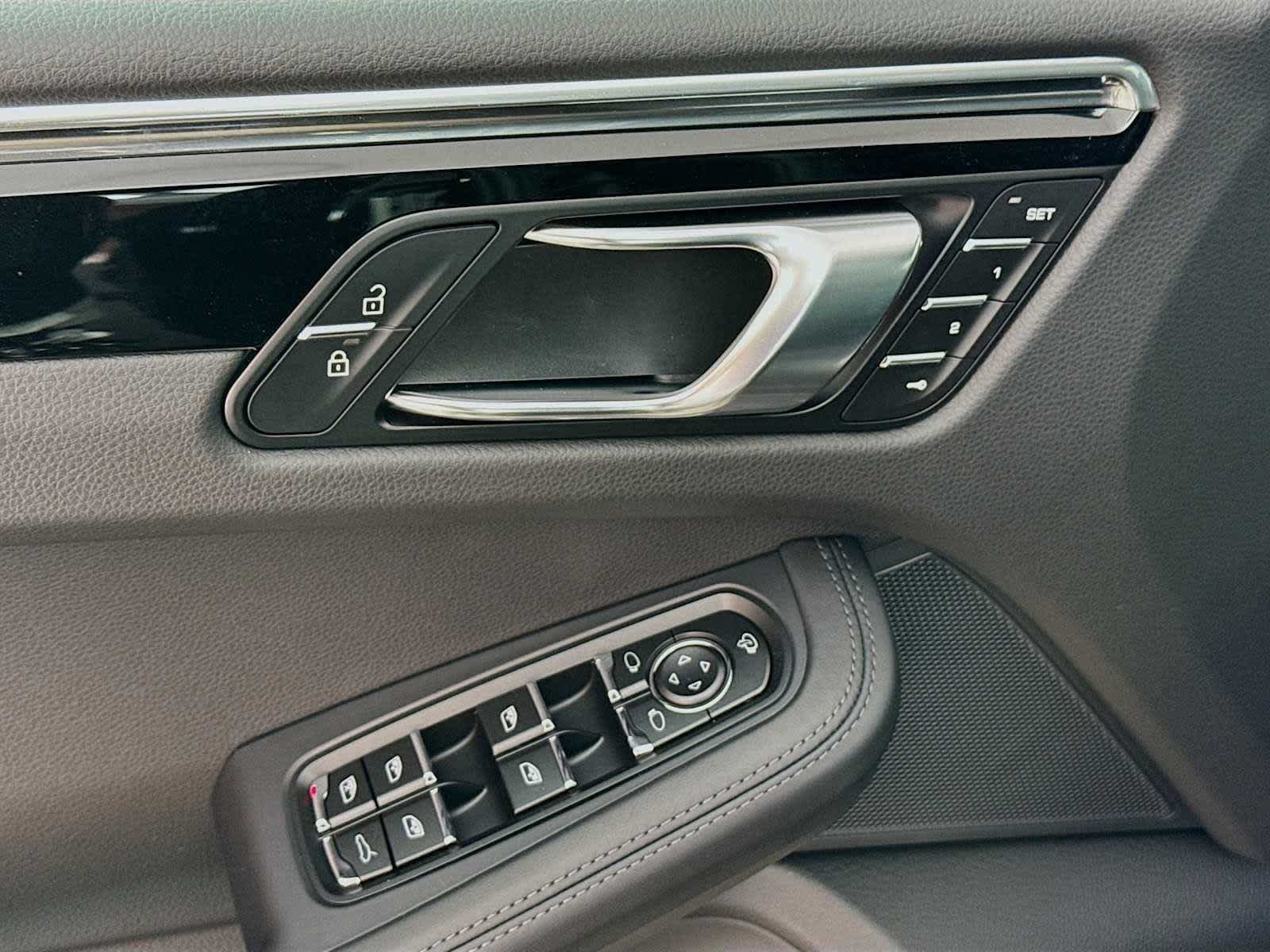 New 2025 Porsche Macan AWD/4WD image 42
