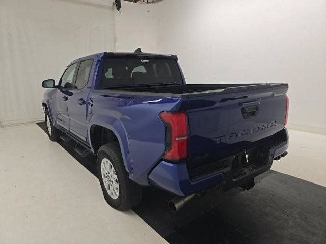 Certified 2025 Toyota Tacoma SR5 AWD/4WD image 78