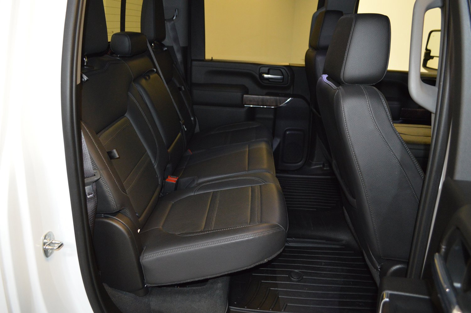 Used 2023 GMC Sierra 2500 Denali w/ Denali Ultimate Package image 12