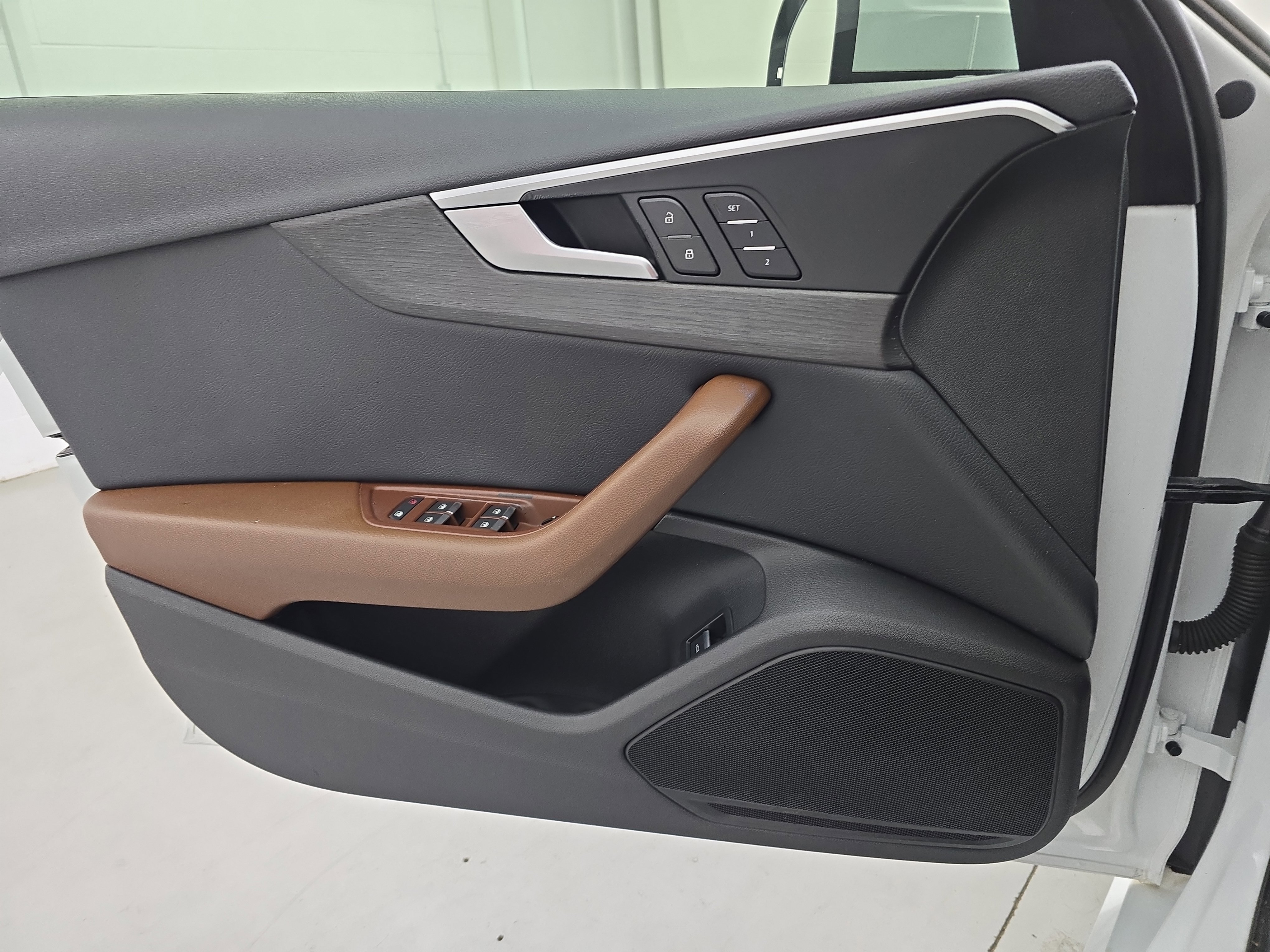 Used 2017 Audi A4 2.0T Premium w/ Convenience Package image 26