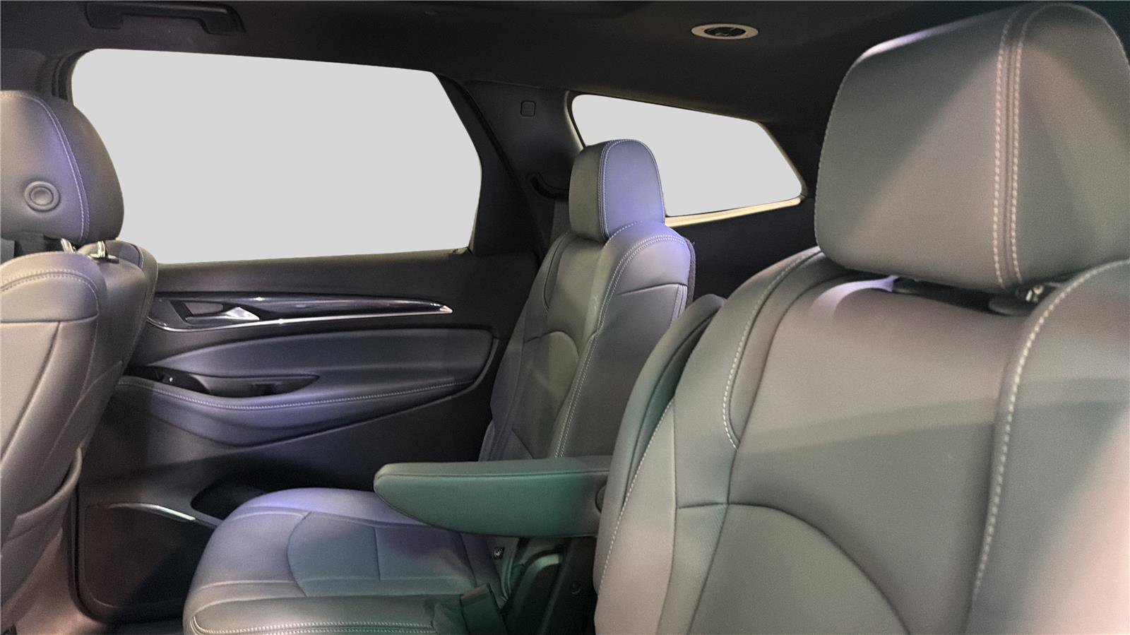 Used 2023 Buick Enclave Essence w/ Experience Buick Package image 18