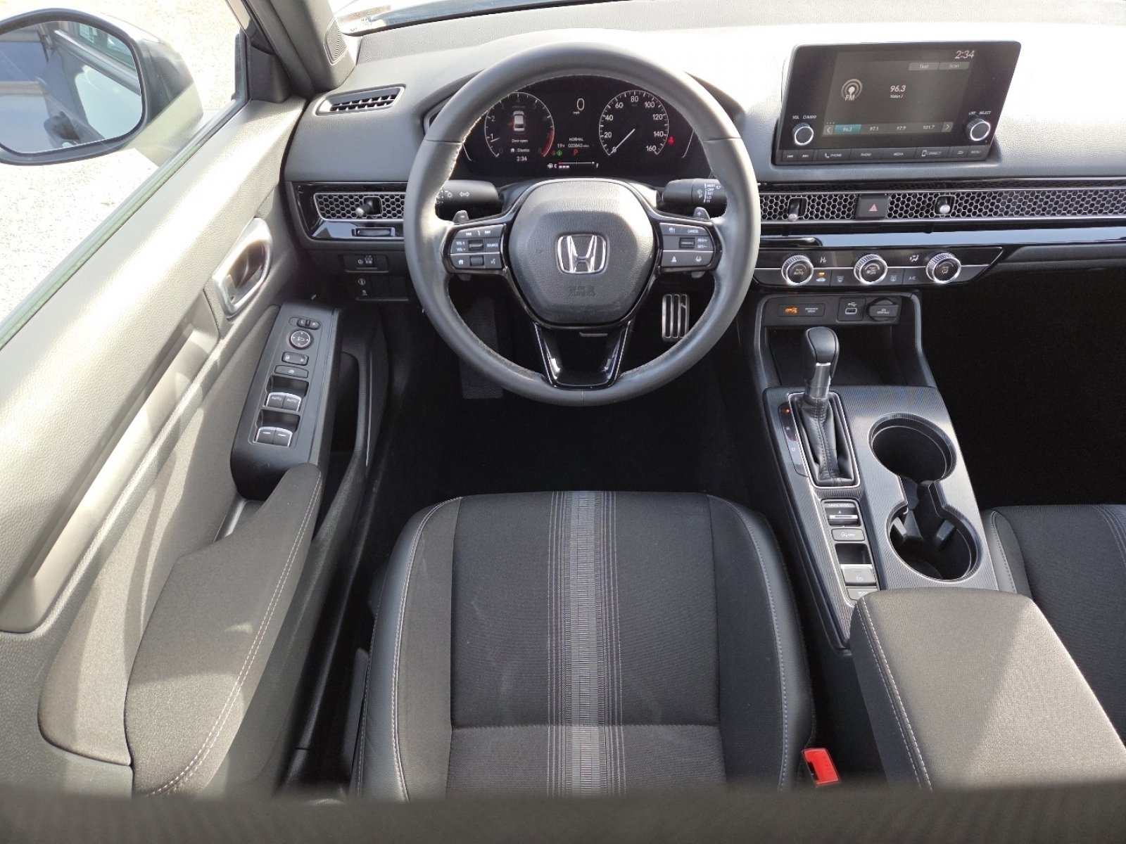 Used 2023 Honda Civic Sport image 23