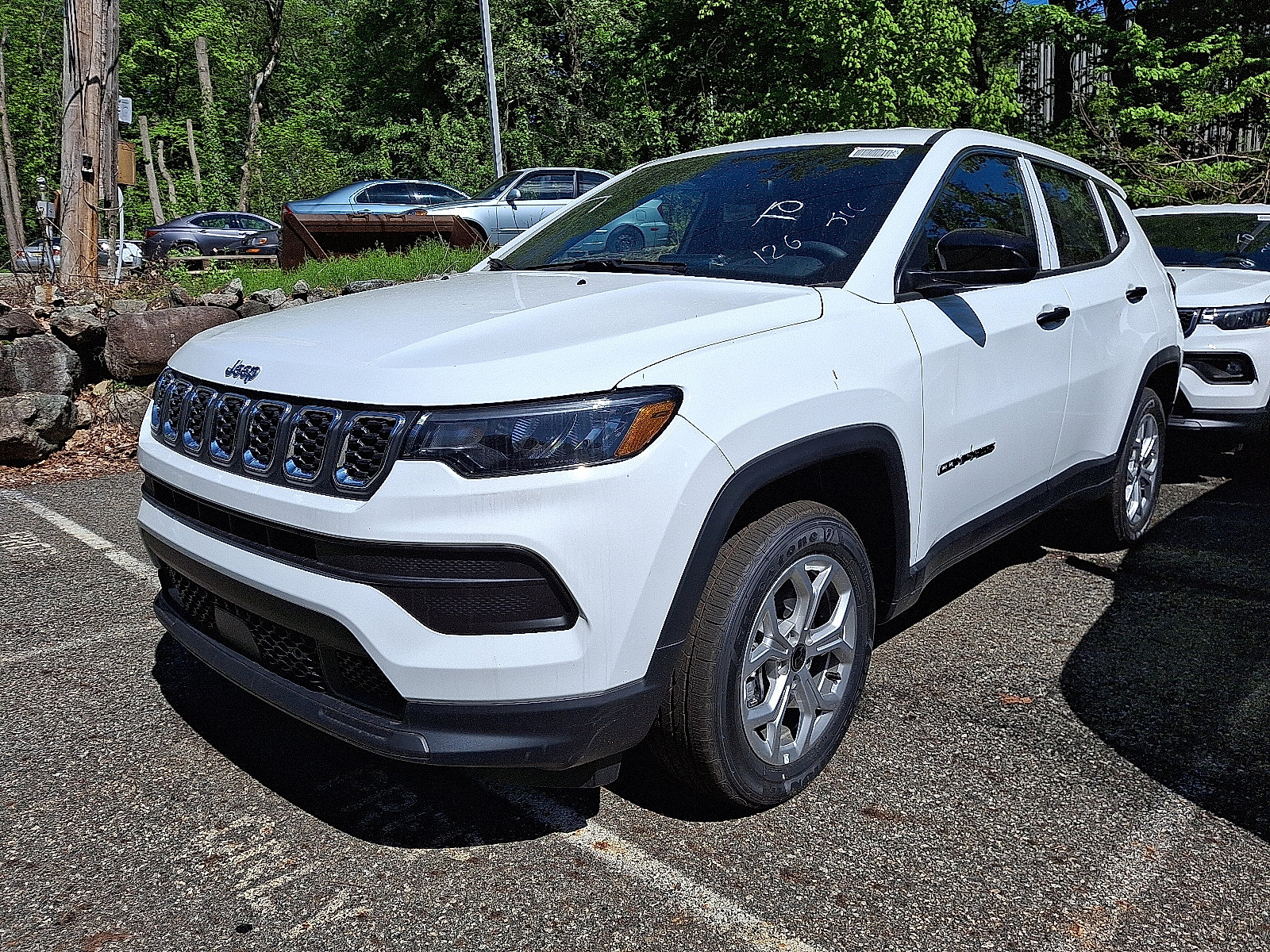 Certified 2025 Jeep Compass Sport AWD/4WD image 3