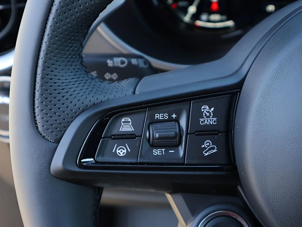 New 2025 Alfa Romeo Stelvio Sprint image 31