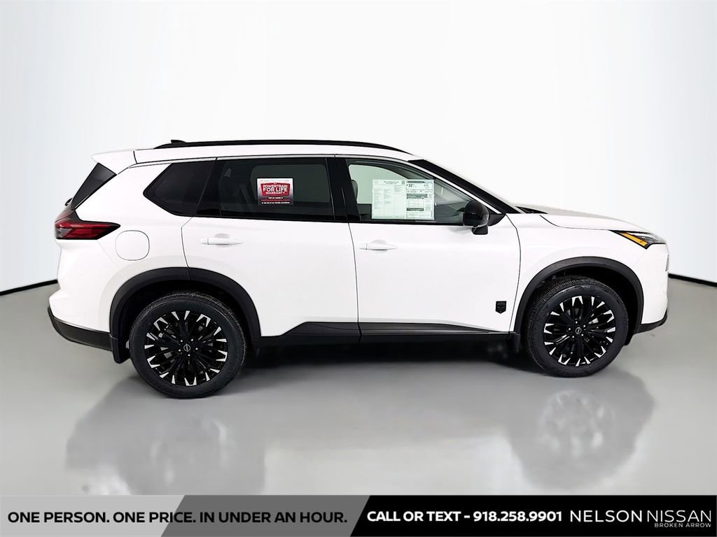 New 2026 Nissan Rogue SV FWD image 4