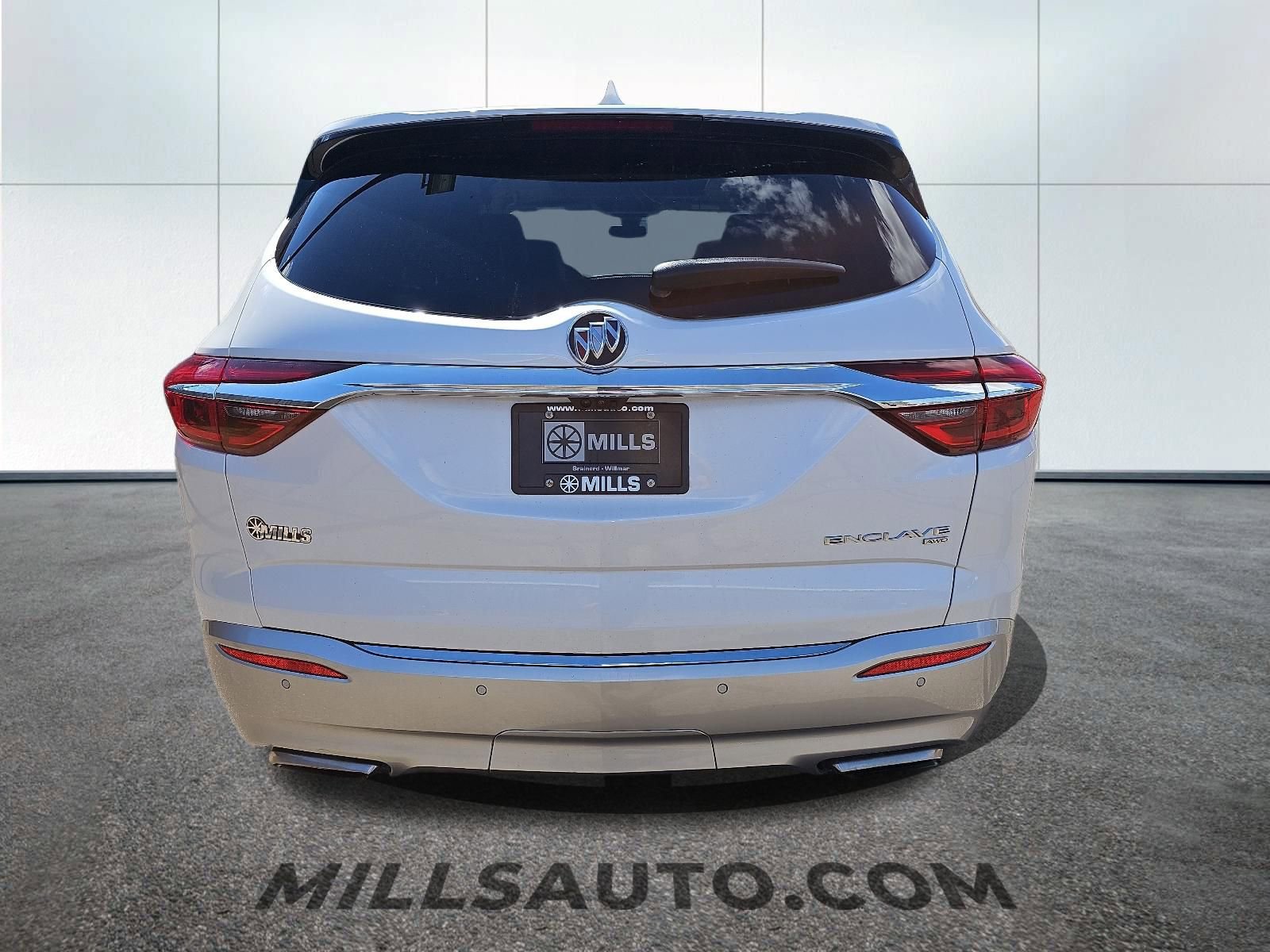 Used 2019 Buick Enclave Avenir w/ Avenir Technology Package AWD/4WD image 7