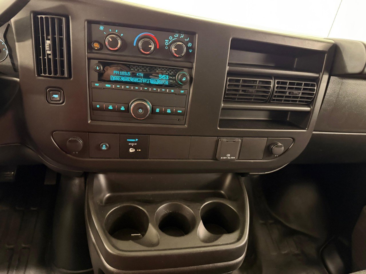 Used 2023 Chevrolet Express 2500 w/ Driver Convenience Package image 13