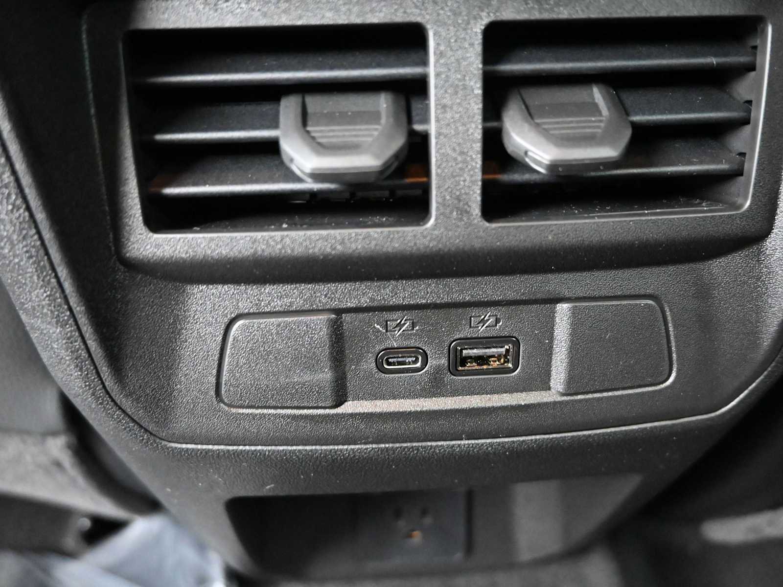 New 2026 GMC Canyon Denali image 6