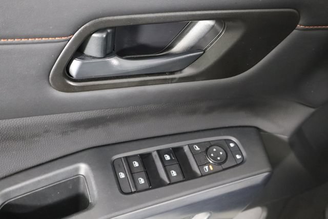 Used 2025 Nissan Pathfinder Rock Creek AWD/4WD image 22