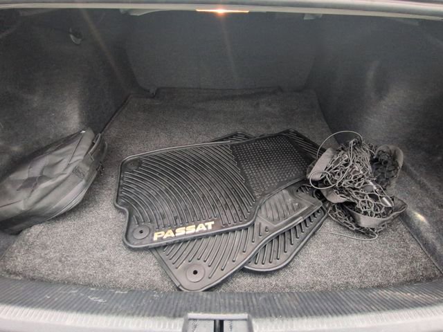 Used 2018 Volkswagen Passat 2.0T S image 22