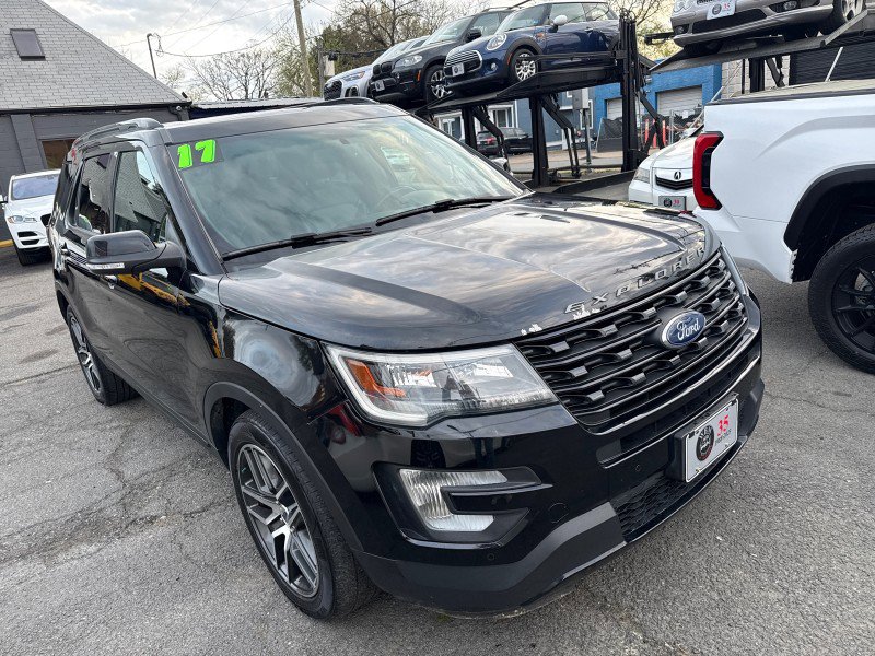 Used 2017 Ford Explorer Sport image 3