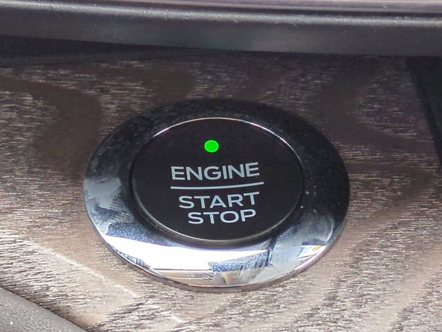 Used 2020 Ford Explorer Platinum image 29