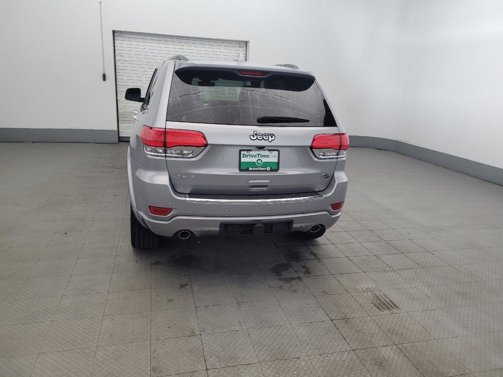 Used 2018 Jeep Grand Cherokee Overland AWD/4WD image 6
