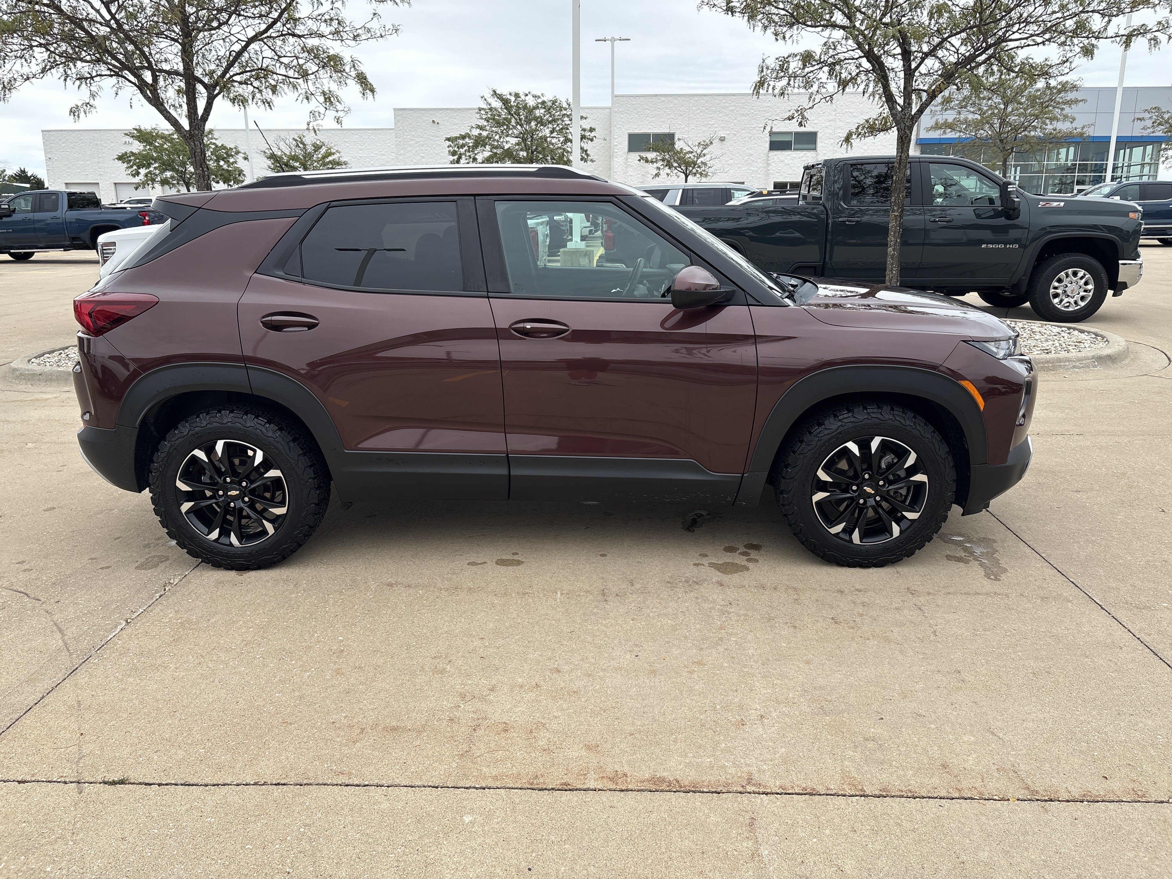 Used 2022 Chevrolet TrailBlazer LT FWD image 8