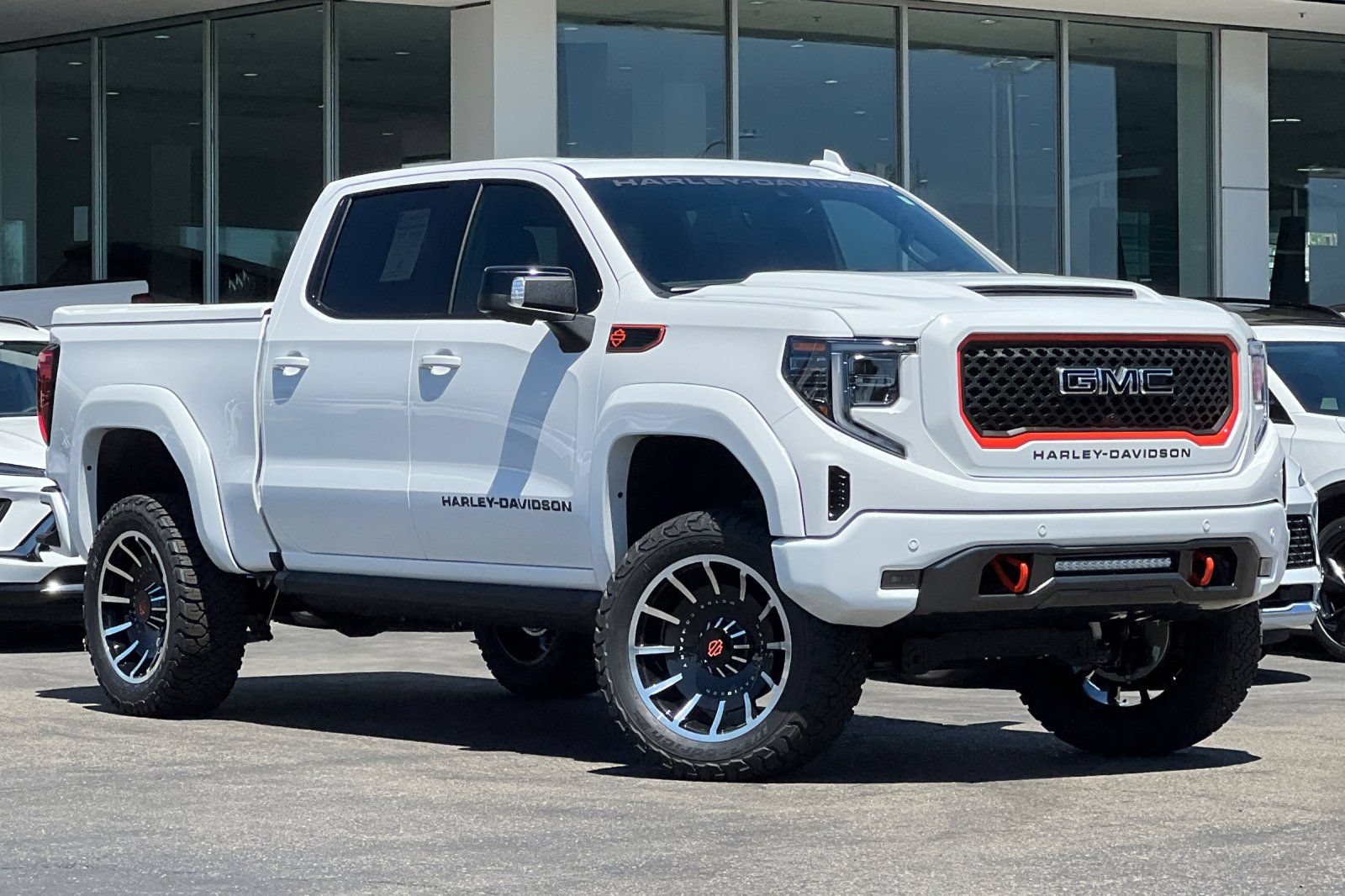 New 2026 GMC Sierra 1500 AT4 w/ AT4 Premium Package AWD/4WD image 2