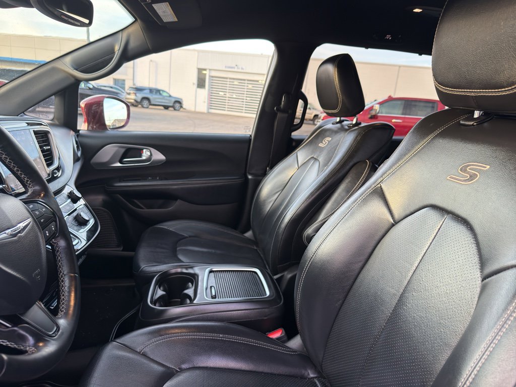Used 2020 Chrysler Pacifica Touring-L Plus w/ Advanced Safetytec Group image 26